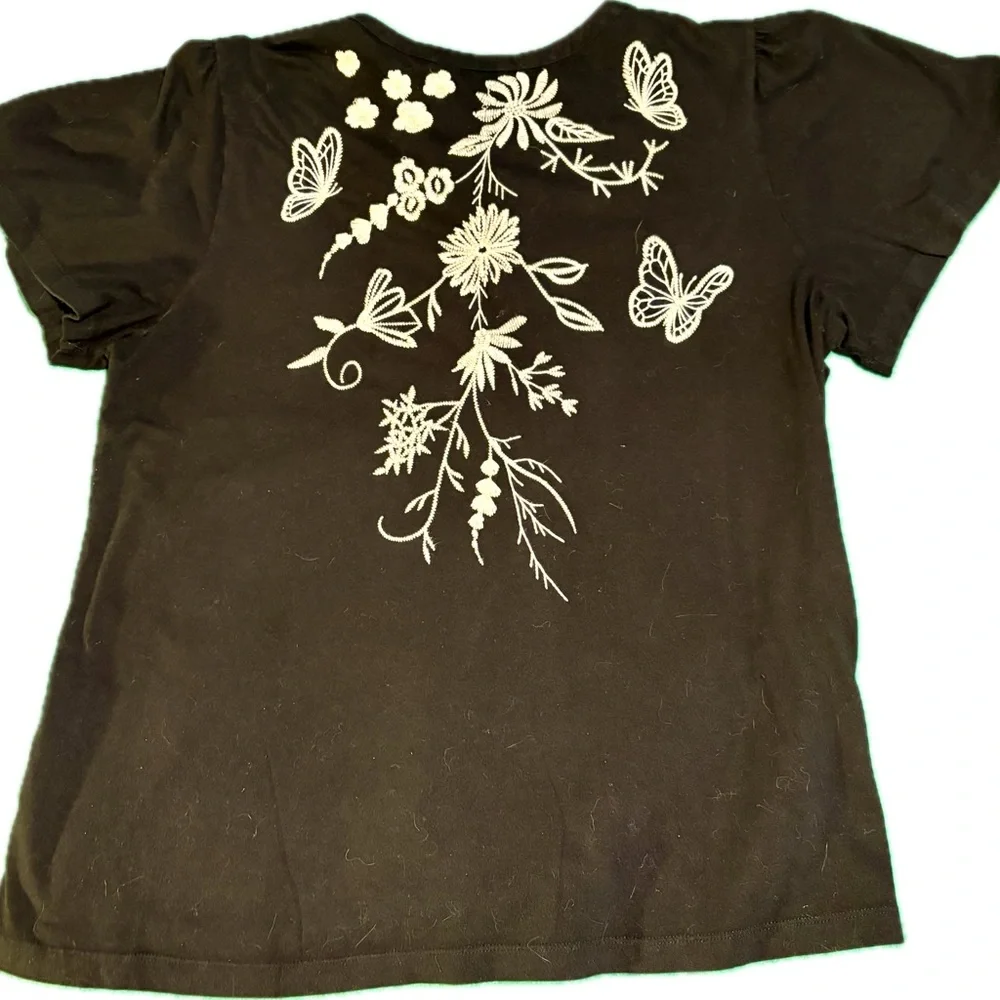 Johnny Was Embroidered Black & White Henley Sz L - Picture 3 of 7